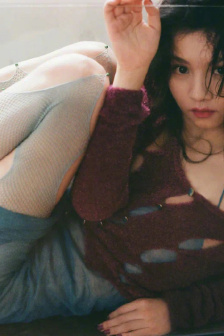 18禁止裸身美女无内衣